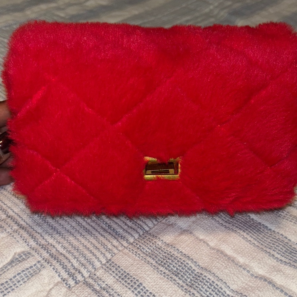 Red Quilted Faux Fur Clutch 🎁